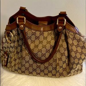 Gucci
Sukey Tote GG Canvas Medium